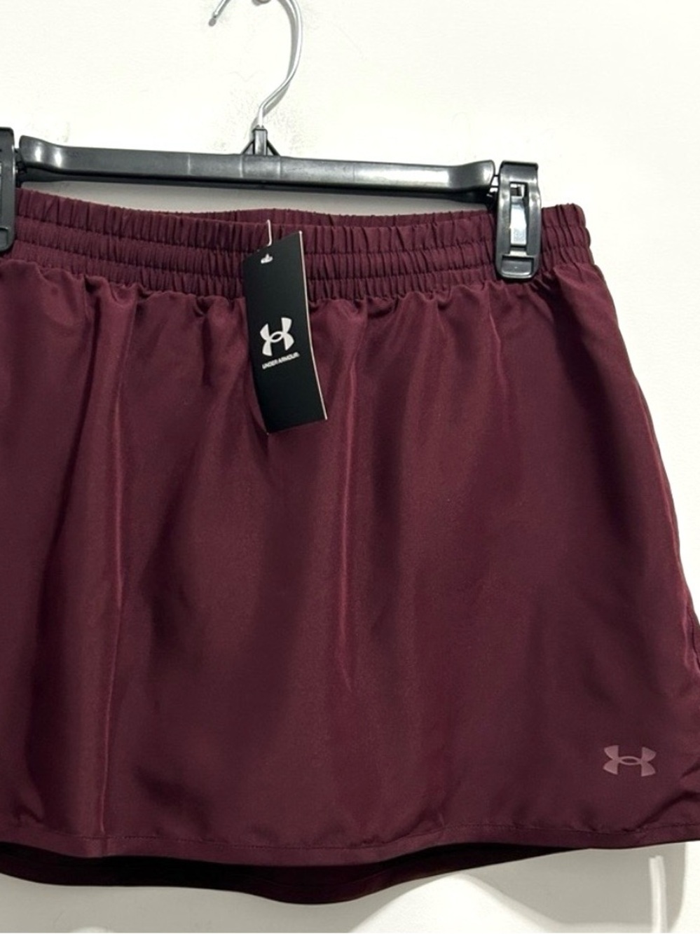 NEW Under Armour Women's Red Maroon Women’s Athletic Skirt / Skort